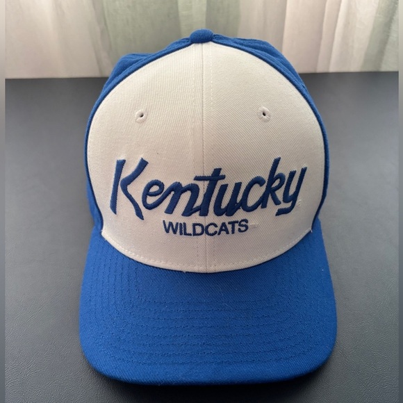 Nike Classic Dri-Fit Blue and White Kentucky Wildcats Cap - Picture 1 of 5